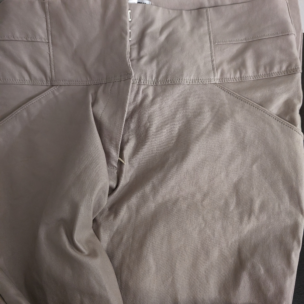 Pants - Picture 2 of 3